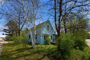 201 E Oak Ave, Frazee, MN 56544 - Photo 2