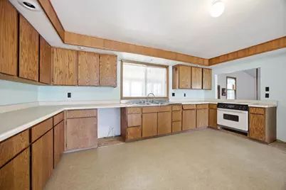 201 E Oak Avenue, Frazee, MN 56544 - Photo 12