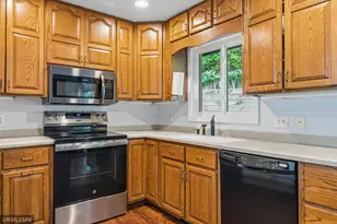 1717 11th Ave NE, Rochester, MN 55906 - Photo 18