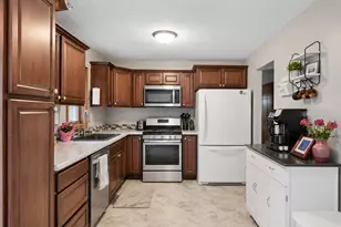 9115 Janero Ave S, Cottage Grove, MN 55016 - Photo 6