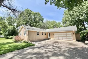 3225 Lanewood Ln N, Plymouth, MN 55447 - Photo 1