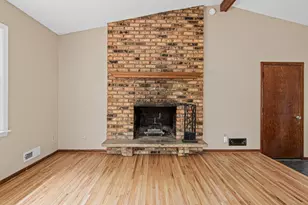 3225 Lanewood Ln N, Plymouth, MN 55447 - Photo 12