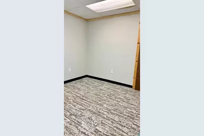 800 E 40th Street, Hibbing, MN 55746 - Photo 8