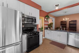 2439 Park Ave, Minneapolis, MN 55404 - Photo 10