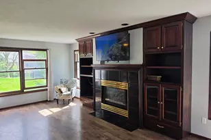 210 10th St SE, New Prague, MN 56071 - Photo 4