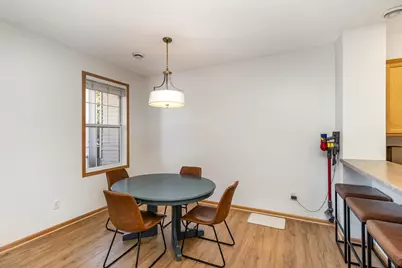11023 Oak Grove Circle #E, Woodbury, MN 55129 - Photo 6