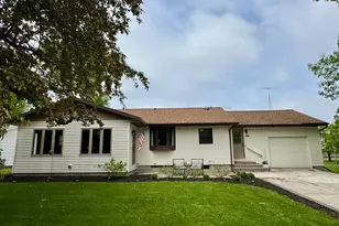 508 Fremont Ave NW, Renville, MN 56284 - Photo 2