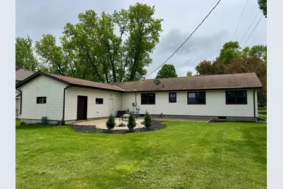 508 Fremont Avenue NW, Renville, MN 56284 - Photo 4