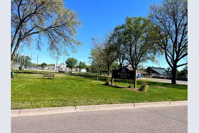 4515 Welcome Avenue N, Crystal, MN 55422 - Photo 2