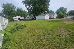 240 2nd St SE, Milaca, MN 56353 - Photo 14