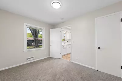 8159 Grafton Avenue S, Cottage Grove, MN 55016 - Photo 6