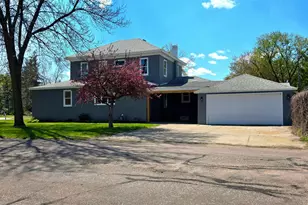 415 1st Ave NE, Little Falls, MN 56345 - Photo 2