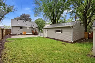 319 Van Buren Ave S, Hopkins, MN 55343 - Photo 18
