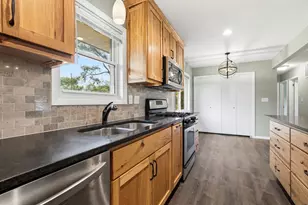 10200 Redwood St NW, Coon Rapids, MN 55433 - Photo 10