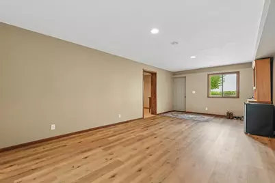 1295 Evergreen Drive, River Falls, WI 54022 - Photo 38