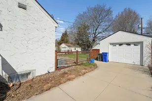 783 California Ave W, Saint Paul, MN 55117 - Photo 30