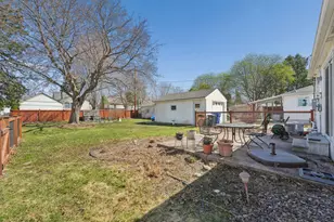 783 California Ave W, Saint Paul, MN 55117 - Photo 28