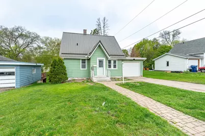 1119 N Lake Street, Fergus Falls, MN 56537 - Photo 2