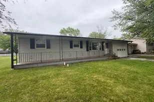1614 11th Ave, Granite Falls, MN 56241 - Photo 2