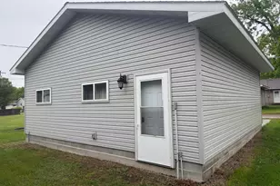 1614 11th Ave, Granite Falls, MN 56241 - Photo 6