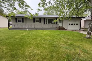 1614 11th Ave, Granite Falls, MN 56241 - Photo 4