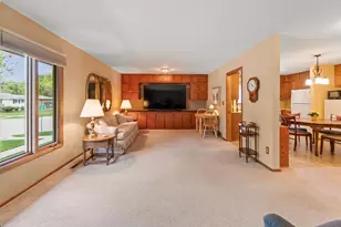 1501 16th Ave S, Fargo,  58103 - Photo 8