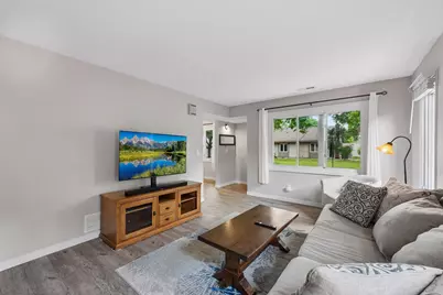 4681 Horten Point, Eagan, MN 55122 - Photo 2