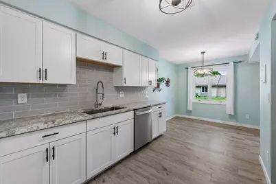 4681 Horten Point, Eagan, MN 55122 - Photo 12