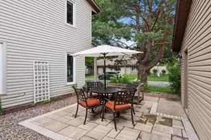 4681 Horten Point, Eagan, MN 55122 - Photo 12