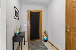 608 E Welco Dr, Montgomery, MN 56069 - Photo 2