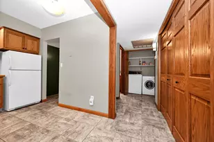 2465 Londin Ln E, Maplewood, MN 55119 - Photo 12