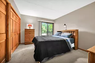 2465 Londin Ln E, Maplewood, MN 55119 - Photo 8