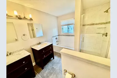 2575 Heritage Drive, Mendota Heights, MN 55120 - Photo 14