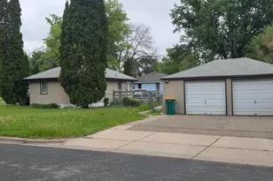 6800 Perry Ave N, Brooklyn Center, MN 55429 - Photo 10
