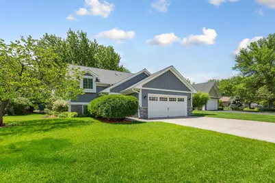 1820 Park Ridge Drive, Chaska, MN 55318 - Photo 2