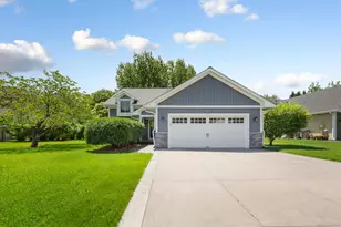 1820 Park Ridge Dr, Chaska, MN 55318 - Photo 1