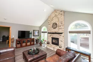 9343 Hillside Trail S, Cottage Grove, MN 55016 - Photo 22