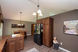9343 Hillside Trail S, Cottage Grove, MN 55016 - Photo 10
