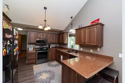 9343 Hillside Trail S, Cottage Grove, MN 55016 - Photo 8