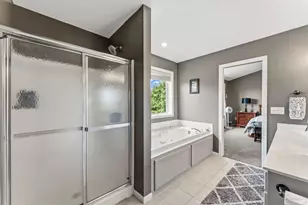 2810 White Eagle Dr, Woodbury, MN 55129 - Photo 28