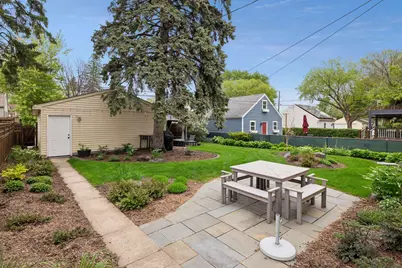957 Hoyt Avenue W, Saint Paul, MN 55117 - Photo 2