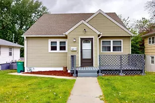 813 Pillsbury Ave, Albert Lea, MN 56007 - Photo 1
