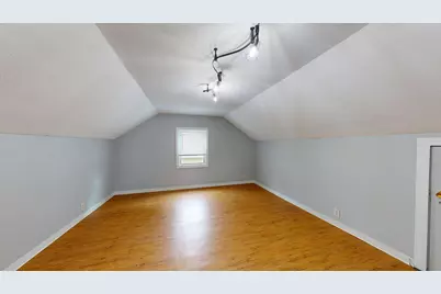 813 Pillsbury Avenue, Albert Lea, MN 56007 - Photo 16