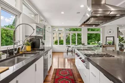 2100 W Lake Of The Isles Parkway, Minneapolis, MN 55405 - Photo 26