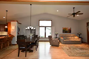 1001 W 6th St, Zumbrota, MN 55992 - Photo 4
