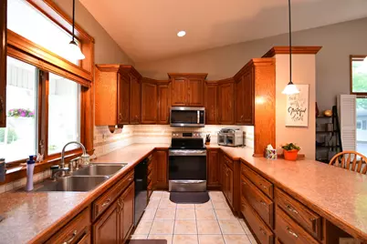 1001 W 6th Street, Zumbrota, MN 55992 - Photo 6