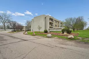 4110 Rahn Rd, Eagan, MN 55122 - Photo 2