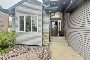 4742 44th St S, Fargo, ND 58104 - Photo 6
