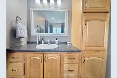 4742 44th Street S, Fargo, ND 58104 - Photo 28