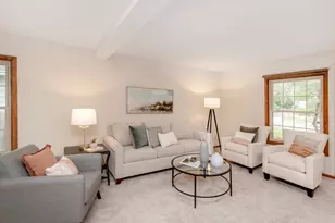 598 Clifford St, Saint Paul, MN 55104 - Photo 4
